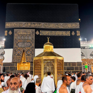 Umrah at the rest days in the year